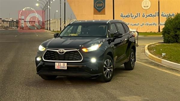 Toyota Highlander 2022 for sale in Iraq - Basra
